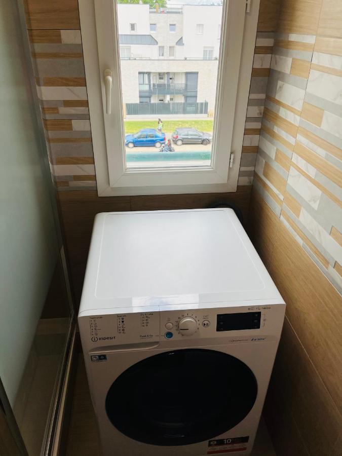 Appartement Spacieux Clichy-sous-Bois Luaran gambar