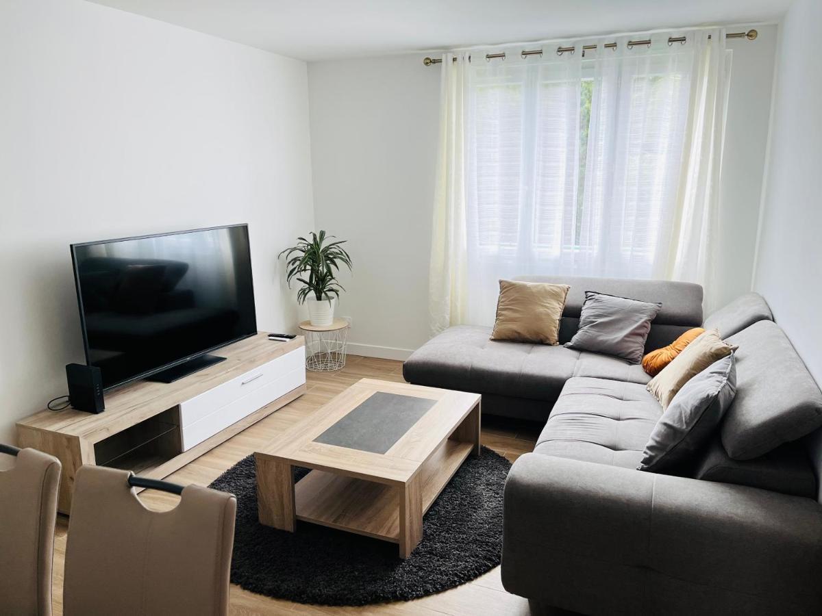 Appartement Spacieux Clichy-sous-Bois Luaran gambar